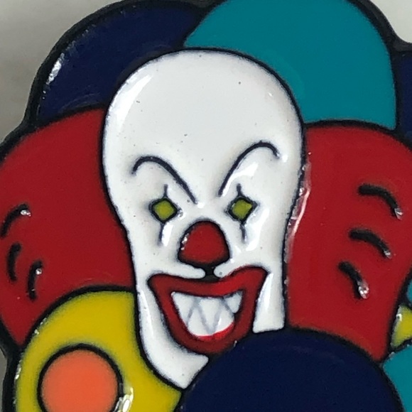 Pennywise IT Balloon Lapel Pin - Picture 2 of 8